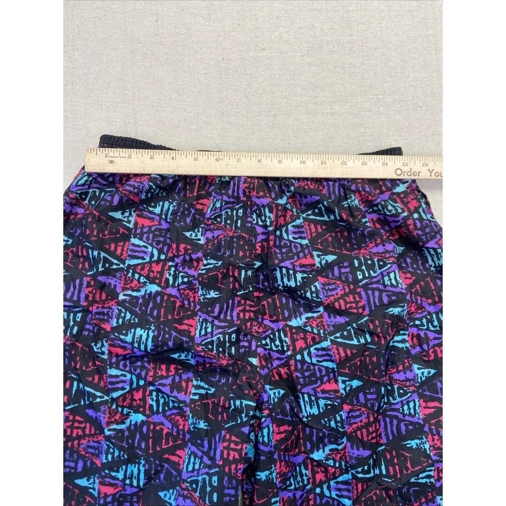 Vintage Umbro Shorts Mens M Multi Abstract Soccer 90s Summer Retro Nylon